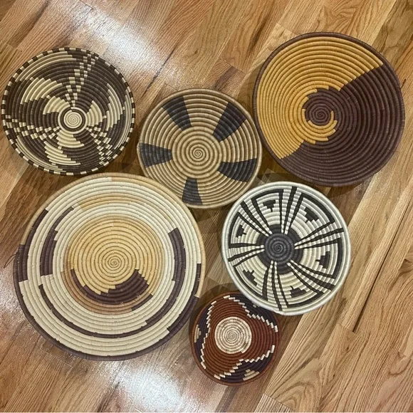 Large African basket - Picture 6 of 10